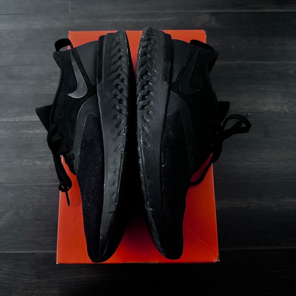 Nike Odyssey React 2 Flyknit - Picture 3 of 7